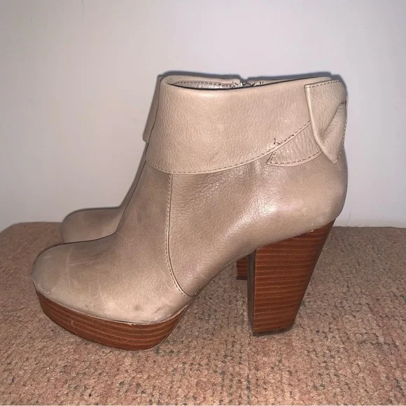 Gianni Bini Tan Leather Ankle Booties Bows - Picture 9 of 14